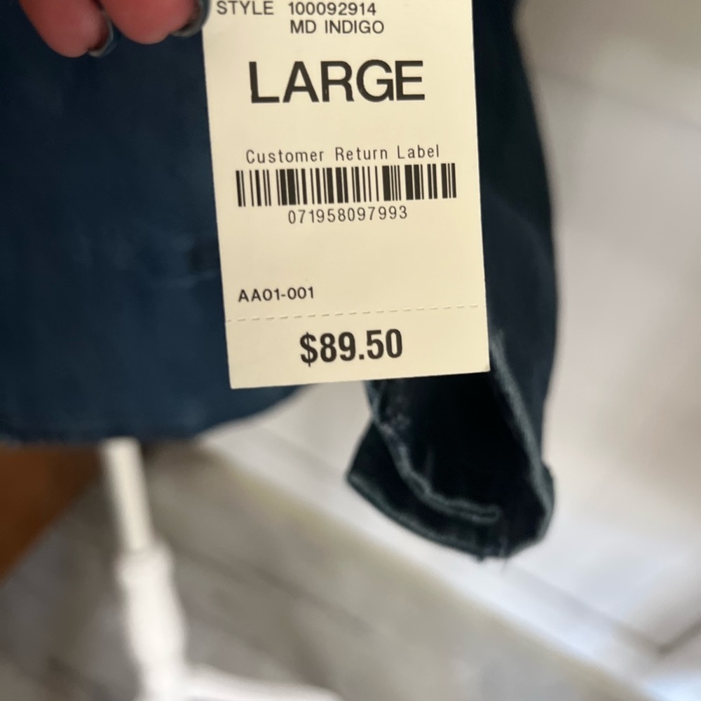 Jean jacket - Picture 2 of 6